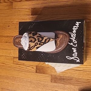 A NWT pair of Sam Edelman Leopard print Sandals